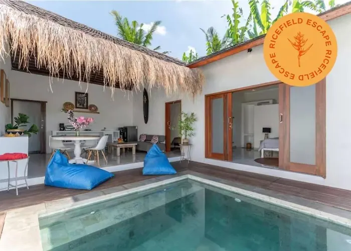 New Entire Sawah Escape 4br With 2 Pools And Sleeps 8 Holiday home *